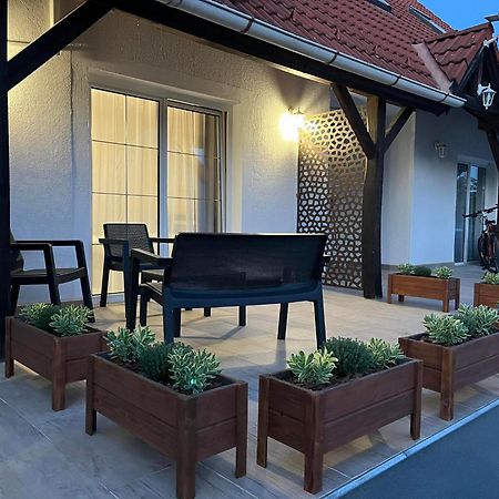 Lux Apartman Buek Exterior foto