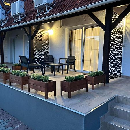 Lux Apartman Buek Exterior foto