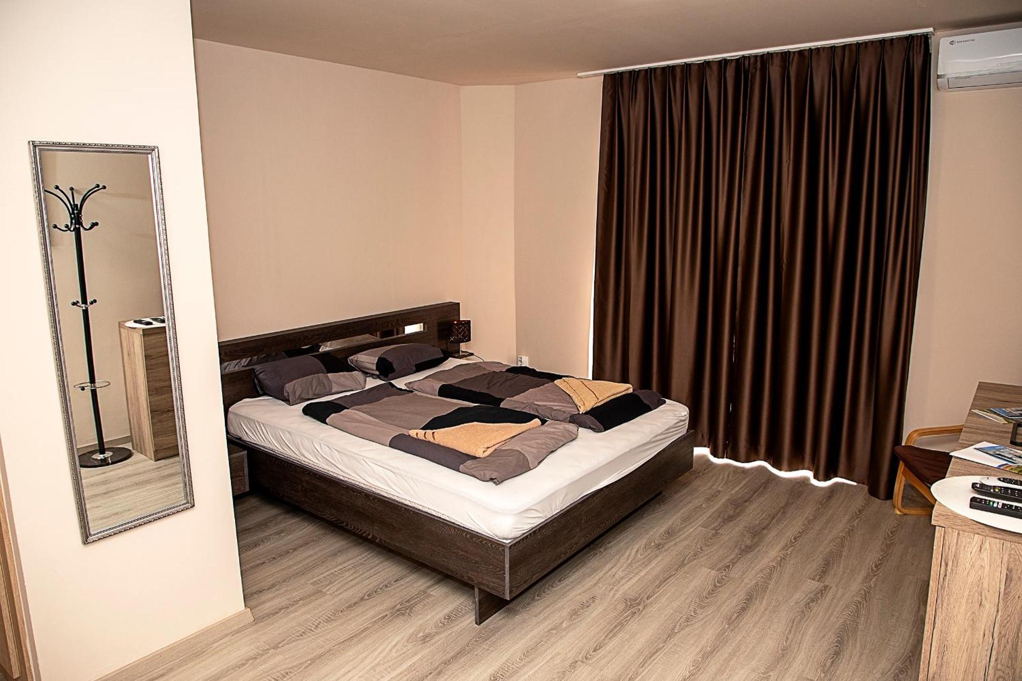Lux Apartman Buek Exterior foto