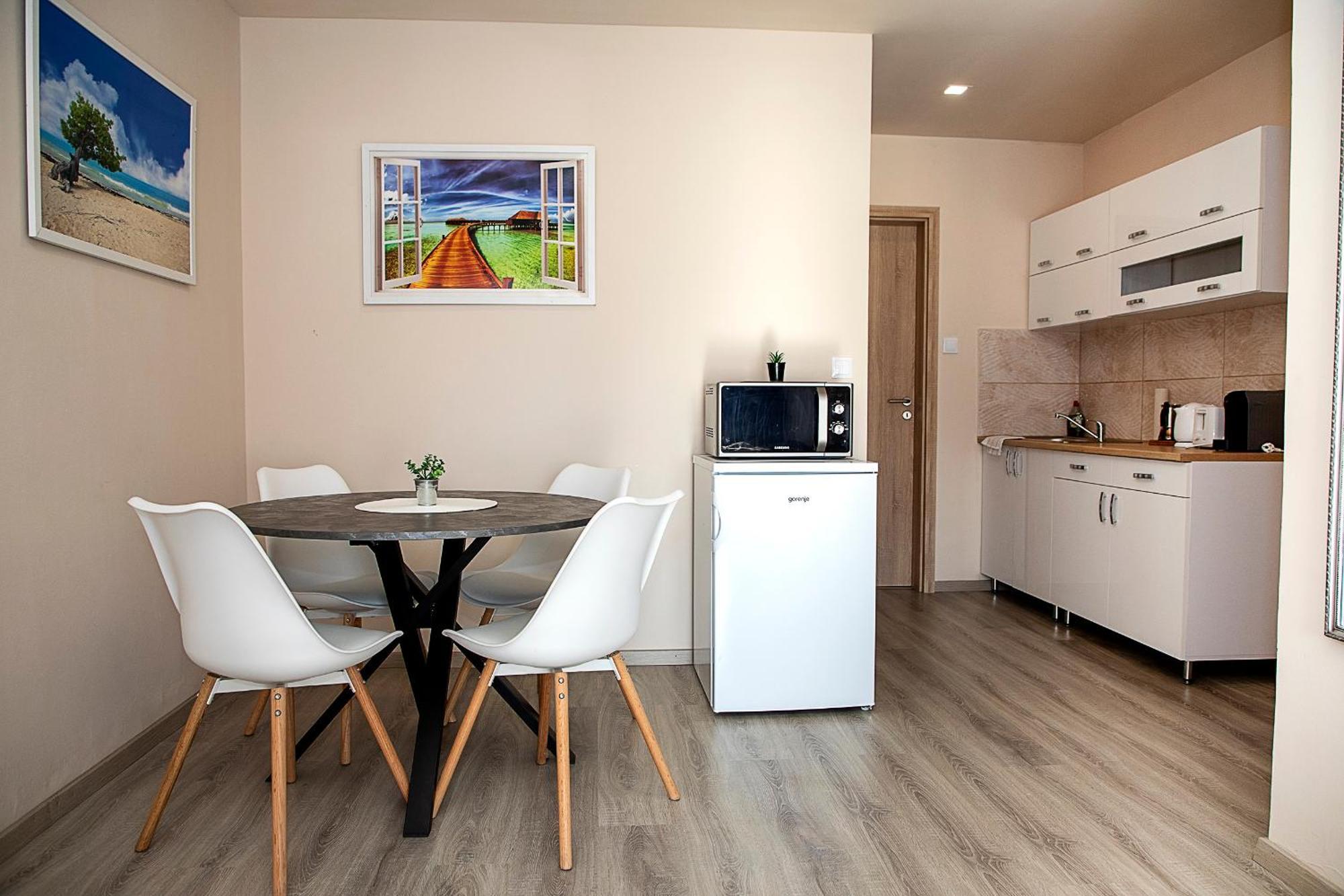 Lux Apartman Buek Exterior foto