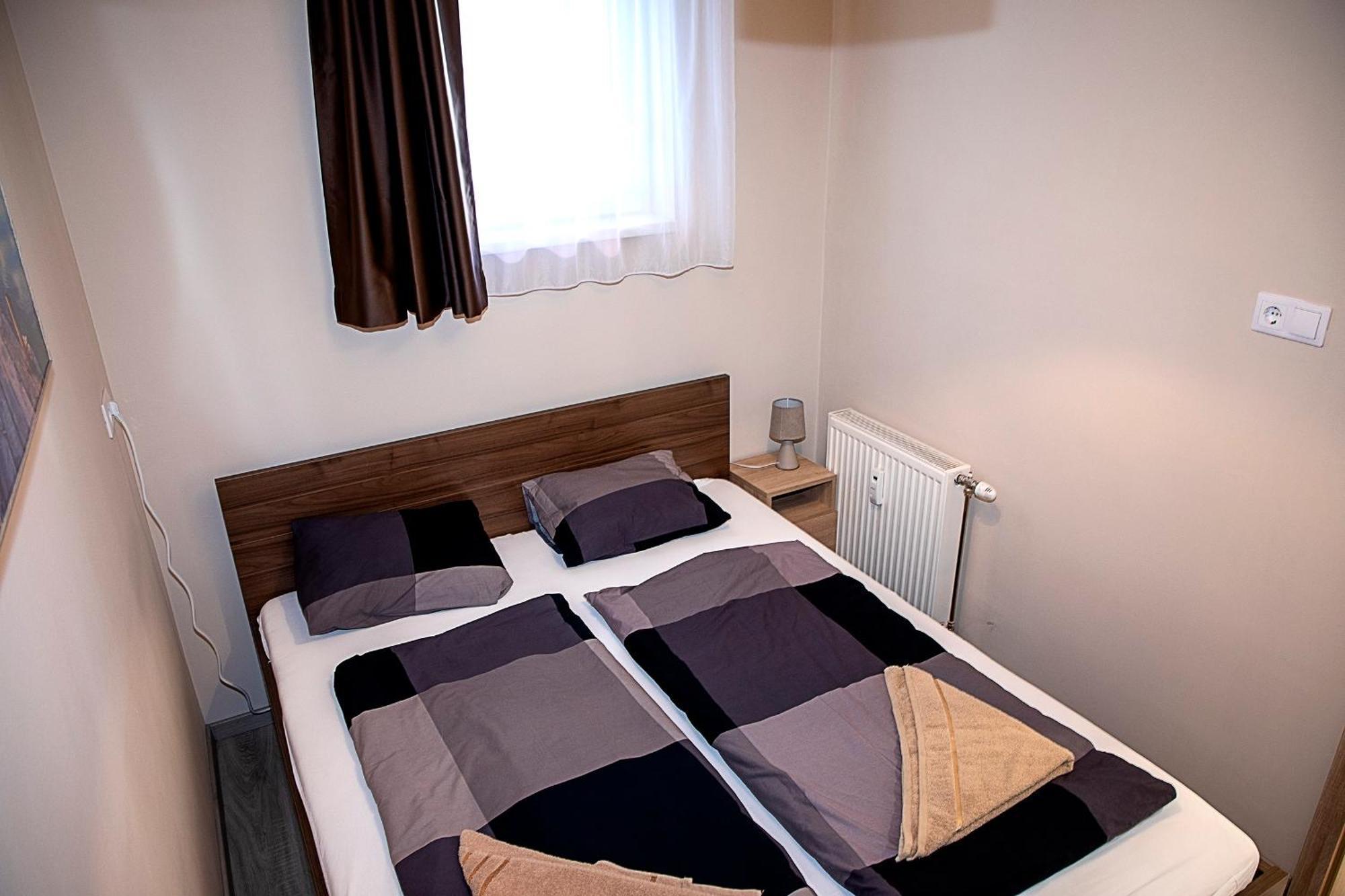 Lux Apartman Buek Exterior foto